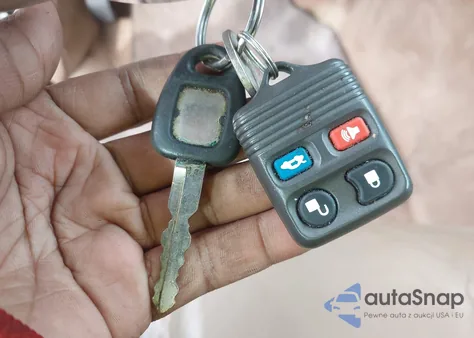 1996 Lincoln Town Car Sgn/Dmnd Anv/Cypress/Jn from USA, damaged, VIN 1LNLM82WXTY620986